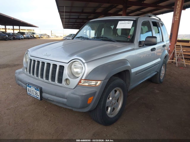 2005 JEEP LIBERTY 1J4GK48K75W549344 Photo 1
