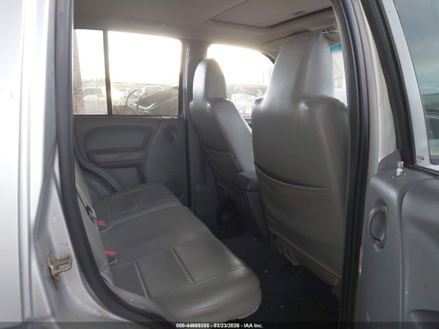 2005 JEEP LIBERTY 1J4GK48K75W549344 Photo 7