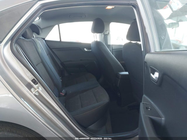 3KPA24AD7PE613046 KIA RIO S