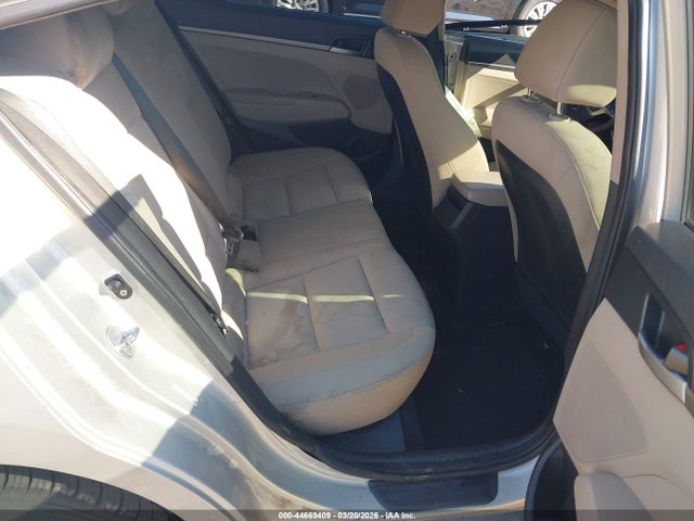 Продаж на аукціоні авто 2017 Hyundai Elantra Se, vin: KMHD74LF2HU398493, номер лоту: 44669409