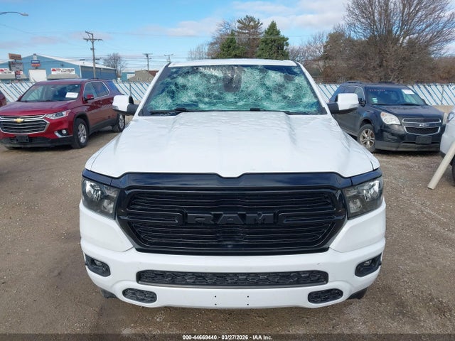 44669440 :رقم المزاد ، 1C6SRFFTXLN214916 vin ، 2020 Ram 1500 Big Horn  4x4 5'7 Box مزاد بيع