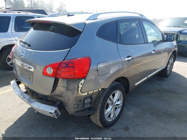 JN8AS5MT2FW155109 Nissan Rogue Select S
