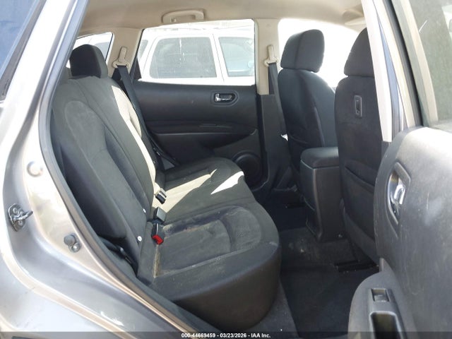 JN8AS5MT2FW155109 Nissan Rogue Select S