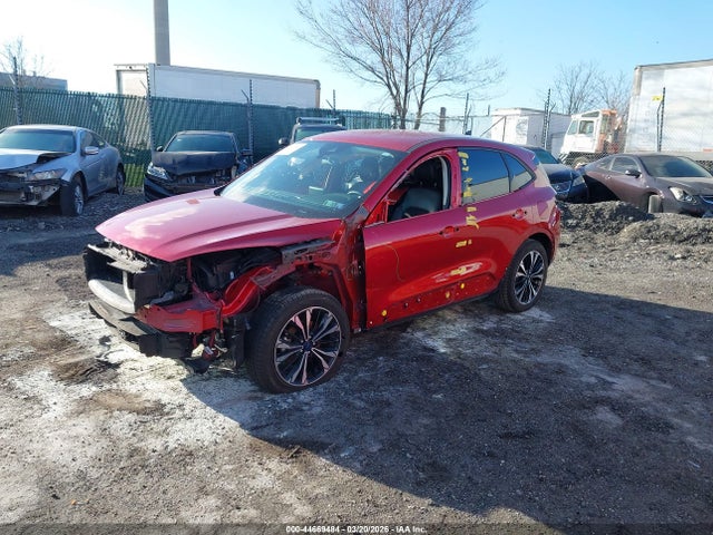 1FMCU9H90NUA32421 Ford ESCAPE SEL