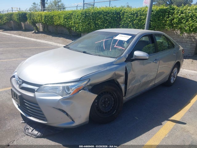Toyota CAMRY LE 2017 4T1BF1FK7HU771352 Image 2
