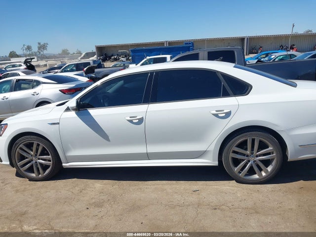 1VWAA7A3XJC044393 Volkswagen Passat 2.0t R-line/2.0t S