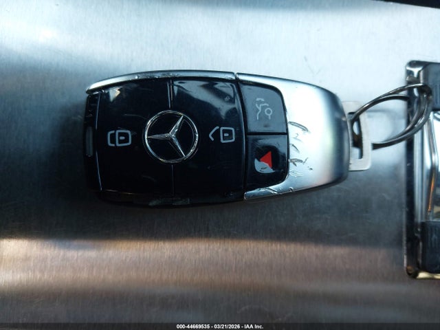 2017 MERCEDES-BENZ E 300 WDDZF4KB5HA238367 Photo 10