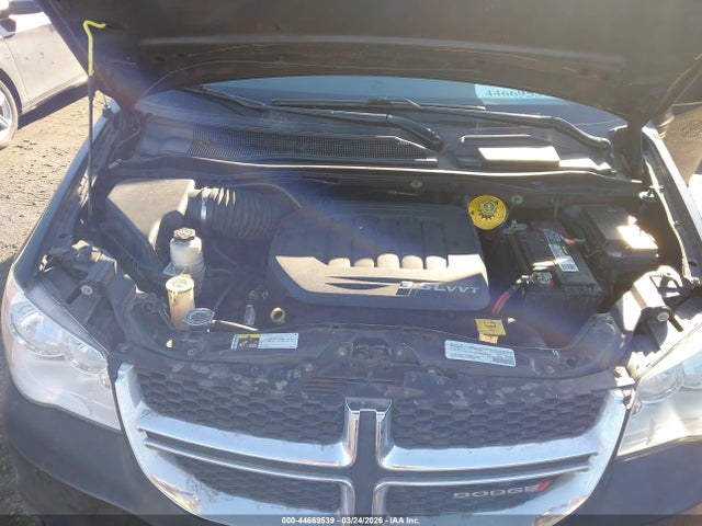 Продаж на аукціоні авто 2018 Dodge Grand Caravan Sxt, vin: 2C4RDGCG6JR326860, номер лоту: 44669539
