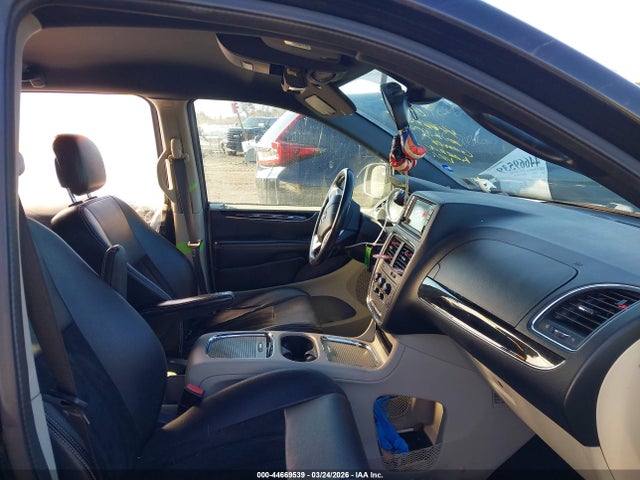 Продаж на аукціоні авто 2018 Dodge Grand Caravan Sxt, vin: 2C4RDGCG6JR326860, номер лоту: 44669539