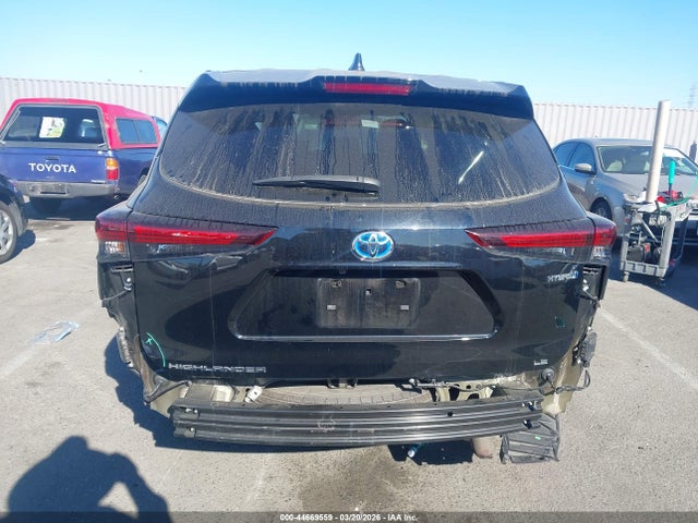 Toyota Highlander Hybrid Le 2024 5TDBBRCH2RS140618 Image 16