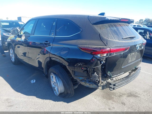 Toyota Highlander Hybrid Le 2024 5TDBBRCH2RS140618 Image 3