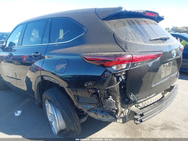 Toyota Highlander Hybrid Le 2024 5TDBBRCH2RS140618 Image 6