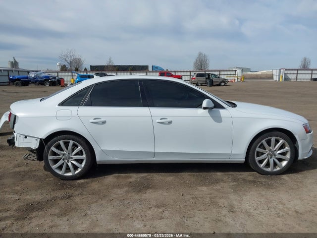 2013 Audi A4 2.0t Premium მანქანა იყიდება აუქციონზე, vin: WAUFFAFLXDN035876, აუქციონის ნომერი: 44669579