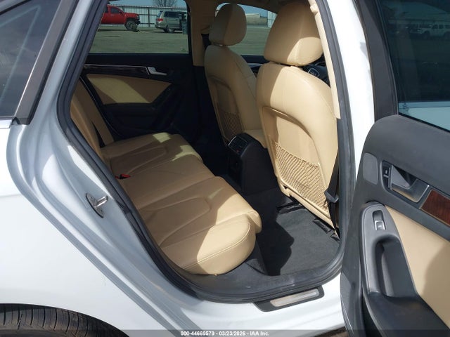 2013 Audi A4 2.0t Premium მანქანა იყიდება აუქციონზე, vin: WAUFFAFLXDN035876, აუქციონის ნომერი: 44669579