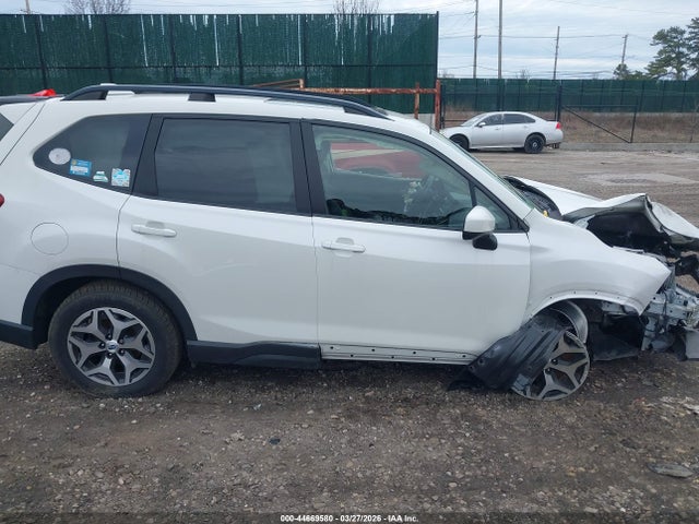 Продажа на аукционе авто 2019 Subaru Forester Premium, vin: JF2SKAEC7KH442159, номер лота: 44669580