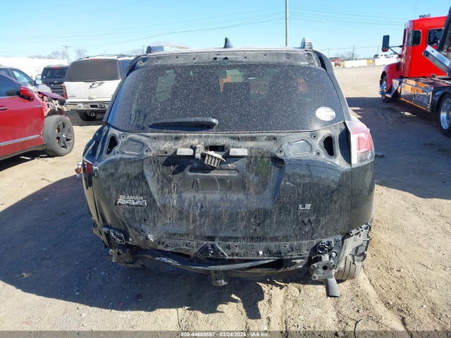 2T3ZFREV0GW268308 Toyota RAV4 LE