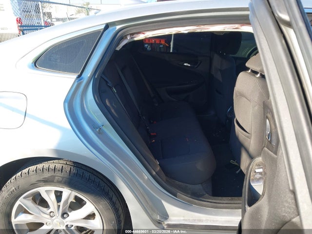 1G1ZD5ST0LF112033 Chevrolet Malibu Fwd Lt