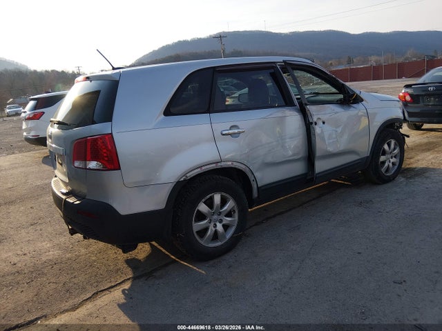 Продаж на аукціоні авто 2013 Kia Sorento Lx, vin: 5XYKT3A1XDG406716, номер лоту: 44669618
