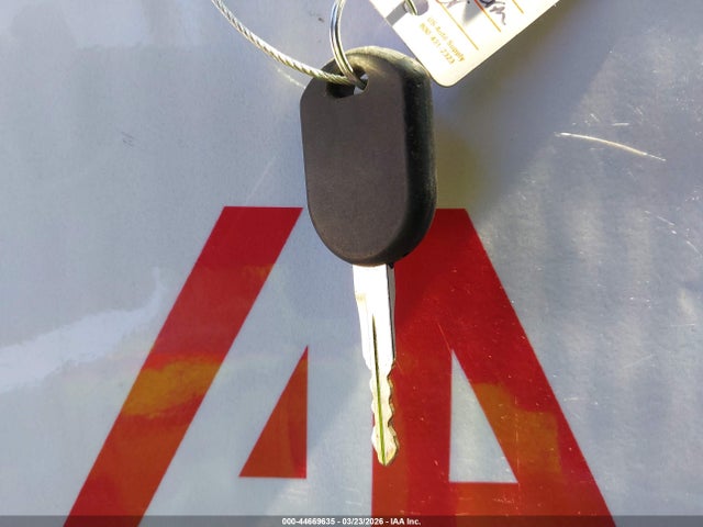 44669635 :رقم المزاد ، 1FAHP2D83DG177977 vin ، 2013 Ford Taurus Se مزاد بيع