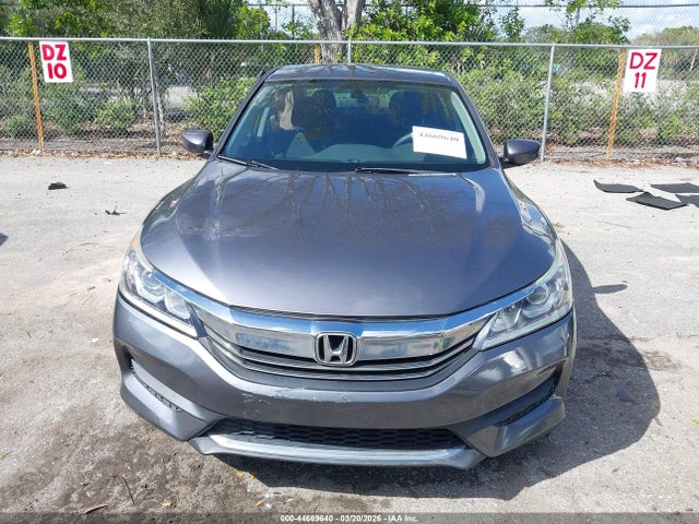 Aukcja sprzedaży 2017 Honda Accord Lx, vin: 1HGCR2F37HA195084, numer aukcji: 44669640