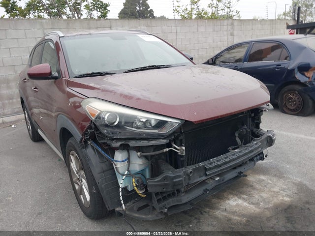 KM8J33A46JU640511 Hyundai TUCSON SEL