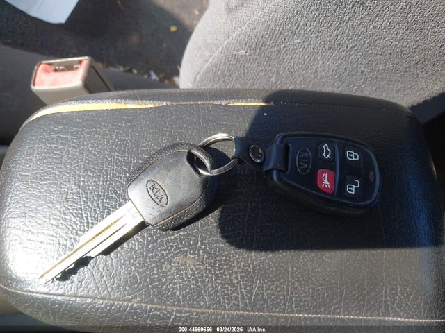 44669656 :رقم المزاد ، KNAFE121765352492 vin ، 2006 Kia Spectra Ex/lx/sx مزاد بيع