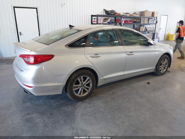 5NPE24AF3FH077886 Hyundai SONATA SE