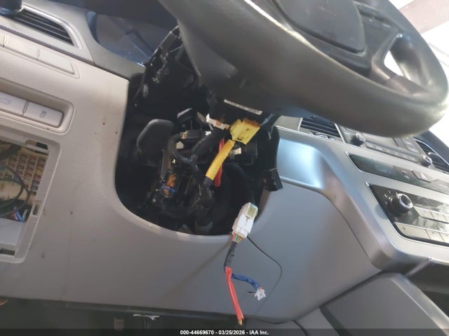 5NPE24AF3FH077886 Hyundai SONATA SE