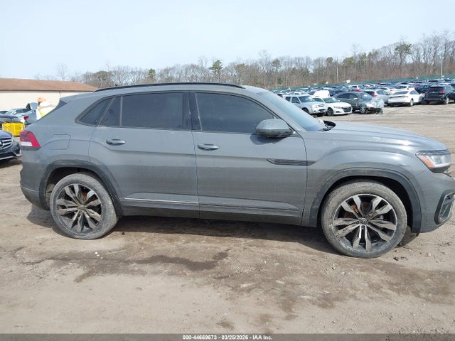 44669673 :رقم المزاد ، 1V2FE2CA0NC214003 vin ، 2022 Volkswagen Atlas Cross Sport 3.6l V6 Sel Premium R-line مزاد بيع