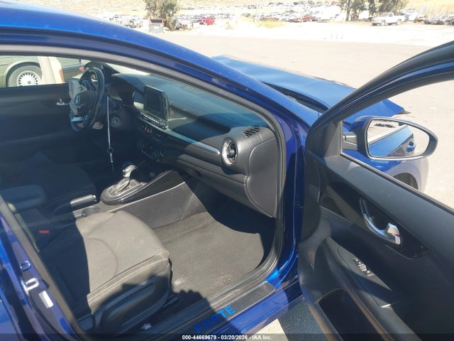 3KPF34AD8KE064677 KIA FORTE S
