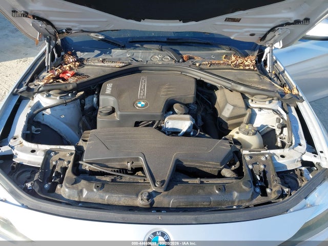 2016 Bmw 320i მანქანა იყიდება აუქციონზე, vin: WBA8A9C57GK617502, აუქციონის ნომერი: 44669699
