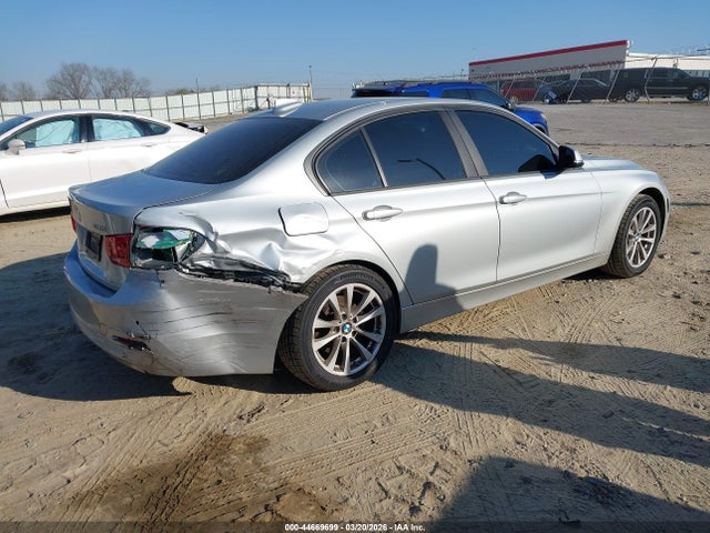 2016 Bmw 320i მანქანა იყიდება აუქციონზე, vin: WBA8A9C57GK617502, აუქციონის ნომერი: 44669699