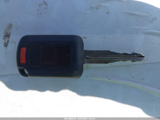JA4AP3AU4GZ049012 Mitsubishi Outlander Sport 2.0 Es