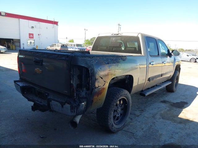 1GC1KYE85EF118299 Chevrolet Silverado 2500hd Ltz