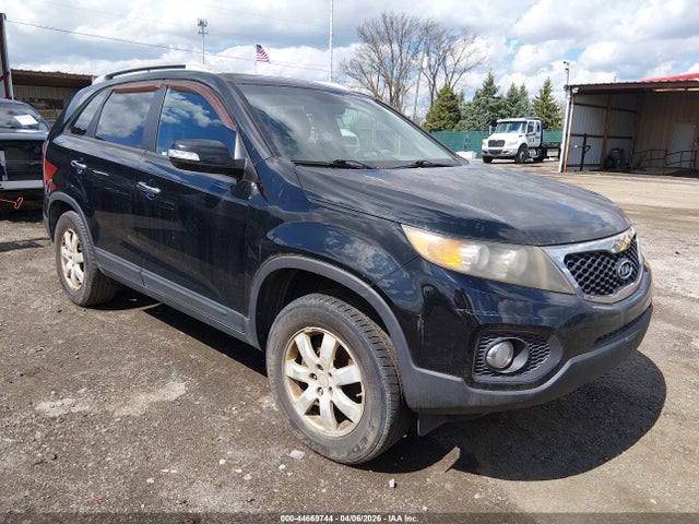 44669744 :رقم المزاد ، 5XYKT3A16BG076716 vin ، 2011 Kia Sorento Lx مزاد بيع