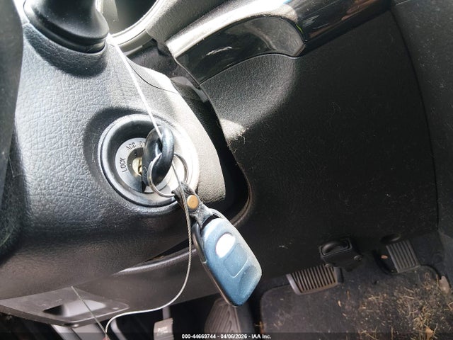 44669744 :رقم المزاد ، 5XYKT3A16BG076716 vin ، 2011 Kia Sorento Lx مزاد بيع