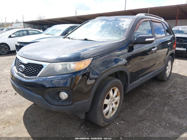 44669744 :رقم المزاد ، 5XYKT3A16BG076716 vin ، 2011 Kia Sorento Lx مزاد بيع