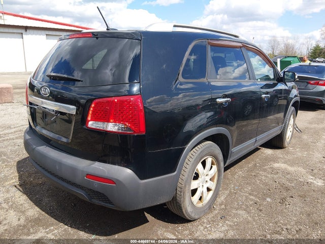 44669744 :رقم المزاد ، 5XYKT3A16BG076716 vin ، 2011 Kia Sorento Lx مزاد بيع