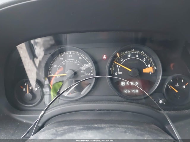 2015 Jeep Patriot Latitude მანქანა იყიდება აუქციონზე, vin: 1C4NJPFB4FD342721, აუქციონის ნომერი: 44669843