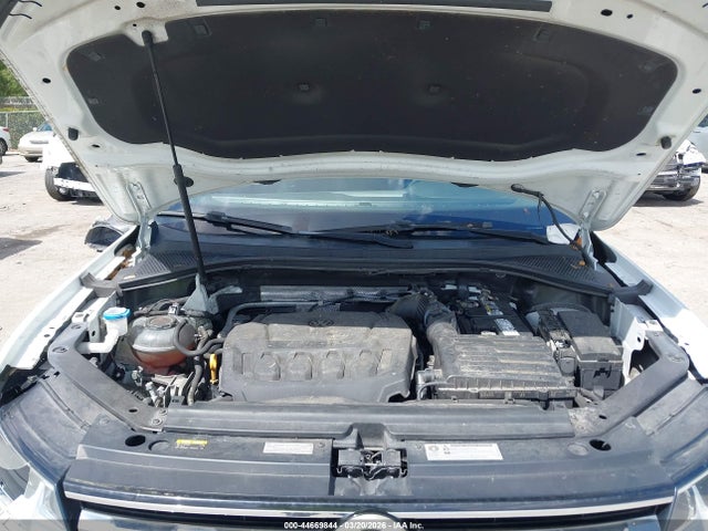 44669844 :رقم المزاد ، 3VV3B7AX5JM054969 vin ، 2018 Volkswagen Tiguan 2.0t Se/2.0t Sel مزاد بيع