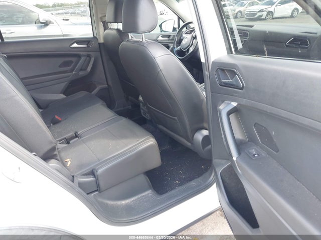 44669844 :رقم المزاد ، 3VV3B7AX5JM054969 vin ، 2018 Volkswagen Tiguan 2.0t Se/2.0t Sel مزاد بيع