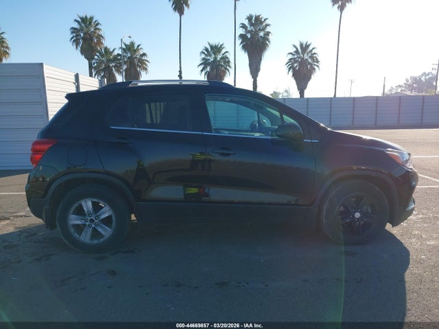3GNCJLSB8LL232970 Chevrolet Trax Fwd Lt