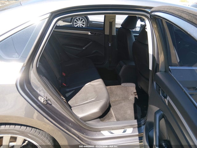 44669908 :رقم المزاد ، 1VWDT7A34HC076113 vin ، 2017 Volkswagen Passat 1.8t R-line مزاد بيع