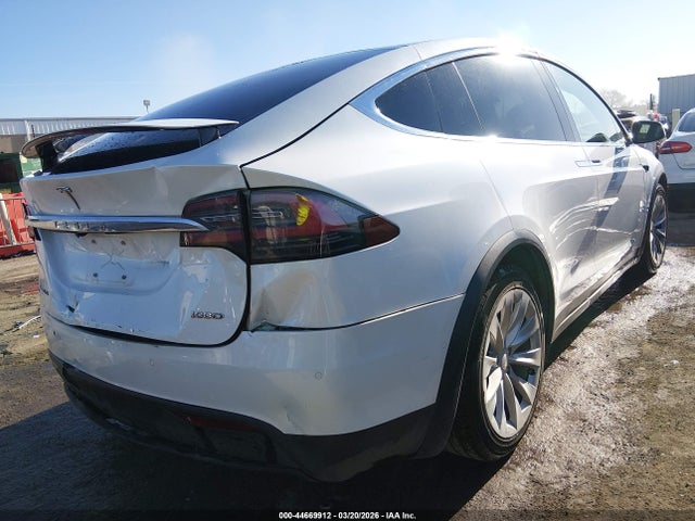 44669912 :رقم المزاد ، 5YJXCAE20HF075459 vin ، 2017 Tesla Model X 100d/75d/90d مزاد بيع