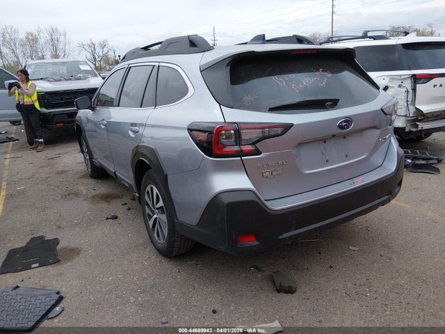 44669943 :رقم المزاد ، 4S4BTAFC8P3160476 vin ، 2023 Subaru Outback Premium مزاد بيع