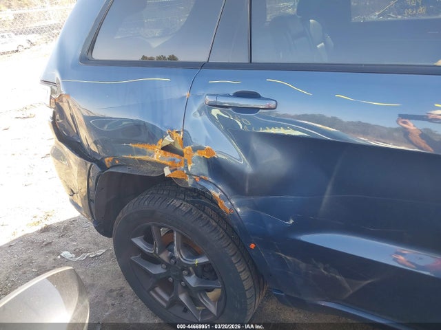 44669951 :رقم المزاد ، 1C4RJFBG3MC560245 vin ، 2021 Jeep Grand Cherokee 80th Anniversary 4x4 مزاد بيع