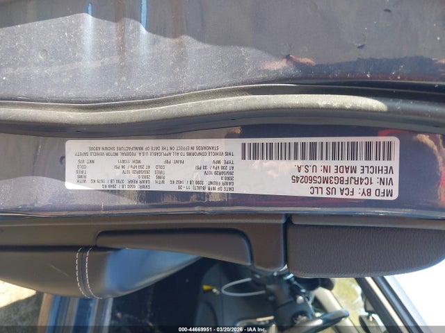 44669951 :رقم المزاد ، 1C4RJFBG3MC560245 vin ، 2021 Jeep Grand Cherokee 80th Anniversary 4x4 مزاد بيع