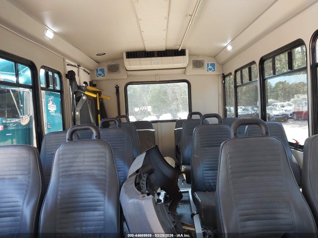 Продаж на аукціоні авто 2019 Ford E-350 Cutaway, vin: 1FDEE3FS6KDC47807, номер лоту: 44669959