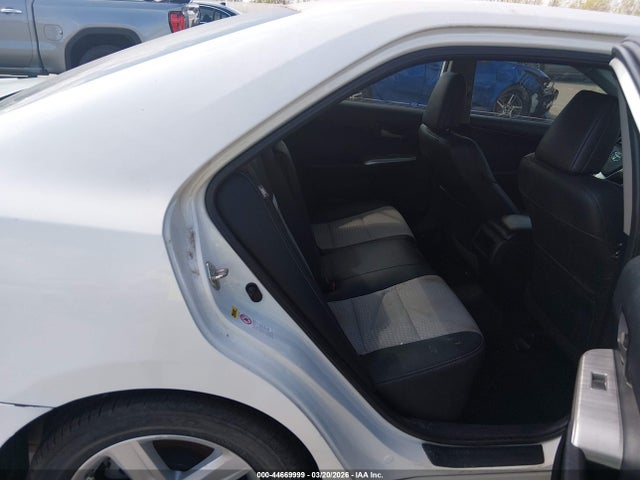 4T1BF1FK1EU422232 Toyota CAMRY SE