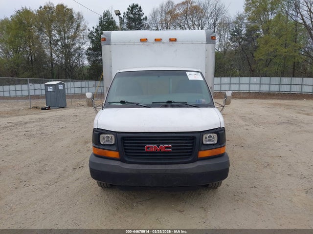 Продажа на аукционе авто 2003 Gmc Savana Cutaway Standard W/c7a, vin: 1GDHG31U131902636, номер лота: 44670014